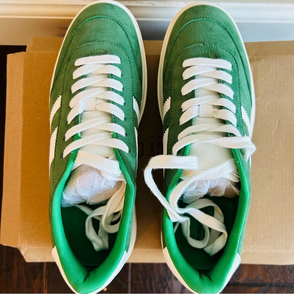 Size 9 Green Nita Project Cloud Memory Foam Fashion Sneakers W/BOX